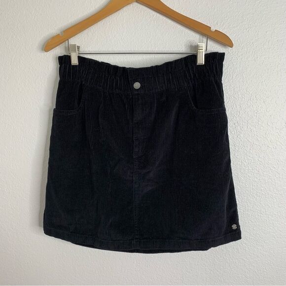 Roxy Black Corduroy Ribbed Mini Skirt Size Extra Large - Picture 2 of 5